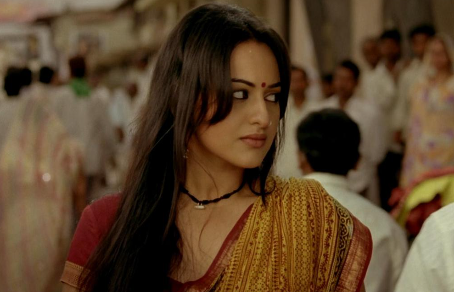 Happy Birthday Sonakshi Sinha Times When The Dahaad Diva Mesmerised Us With Her On Screen Glam